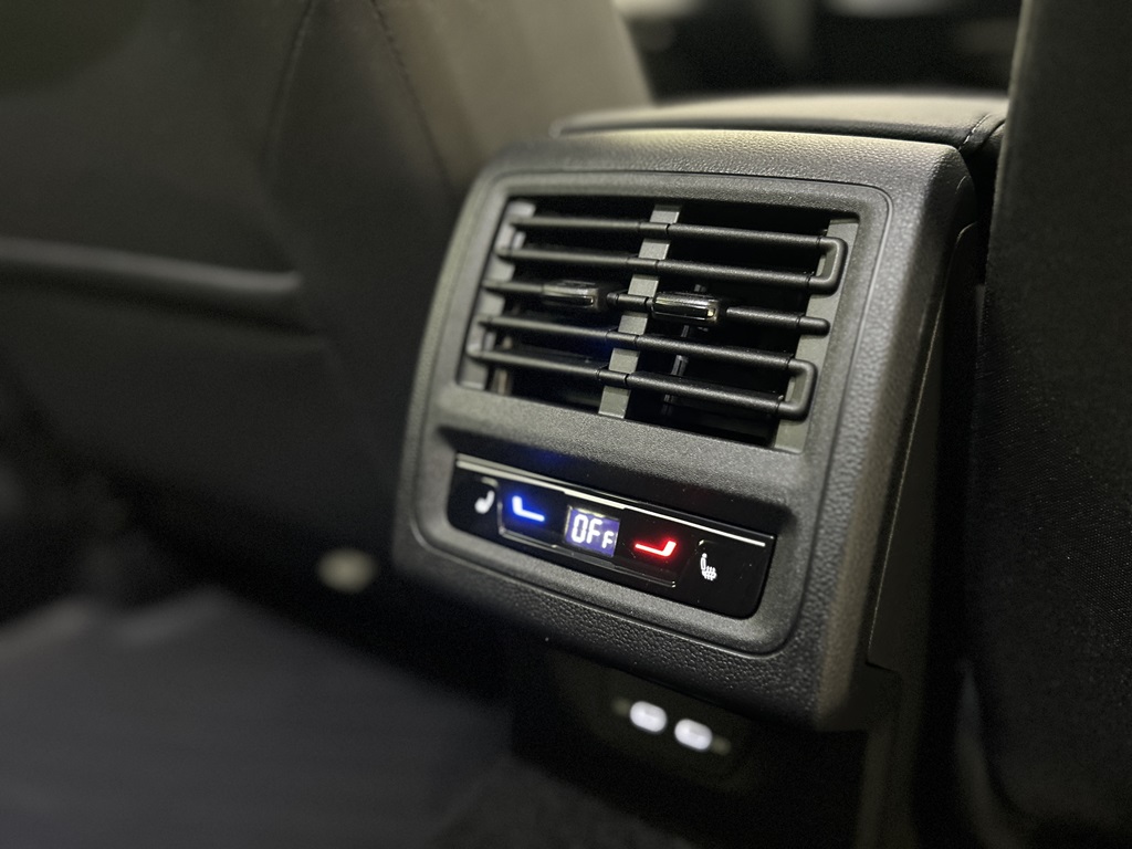 Volkswagen Golf Sportscombi DLH34W