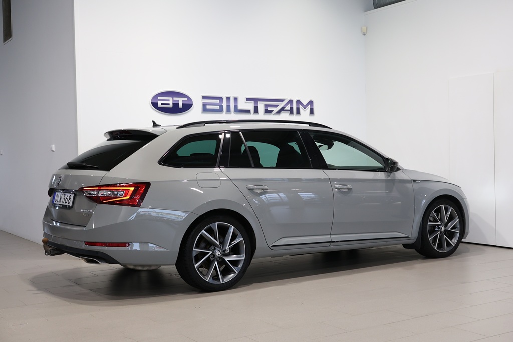 Skoda Superb Combi DLW368