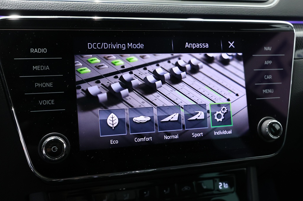 Skoda Superb Combi DLW368