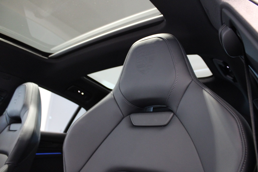 Porsche Panamera DMJ41A