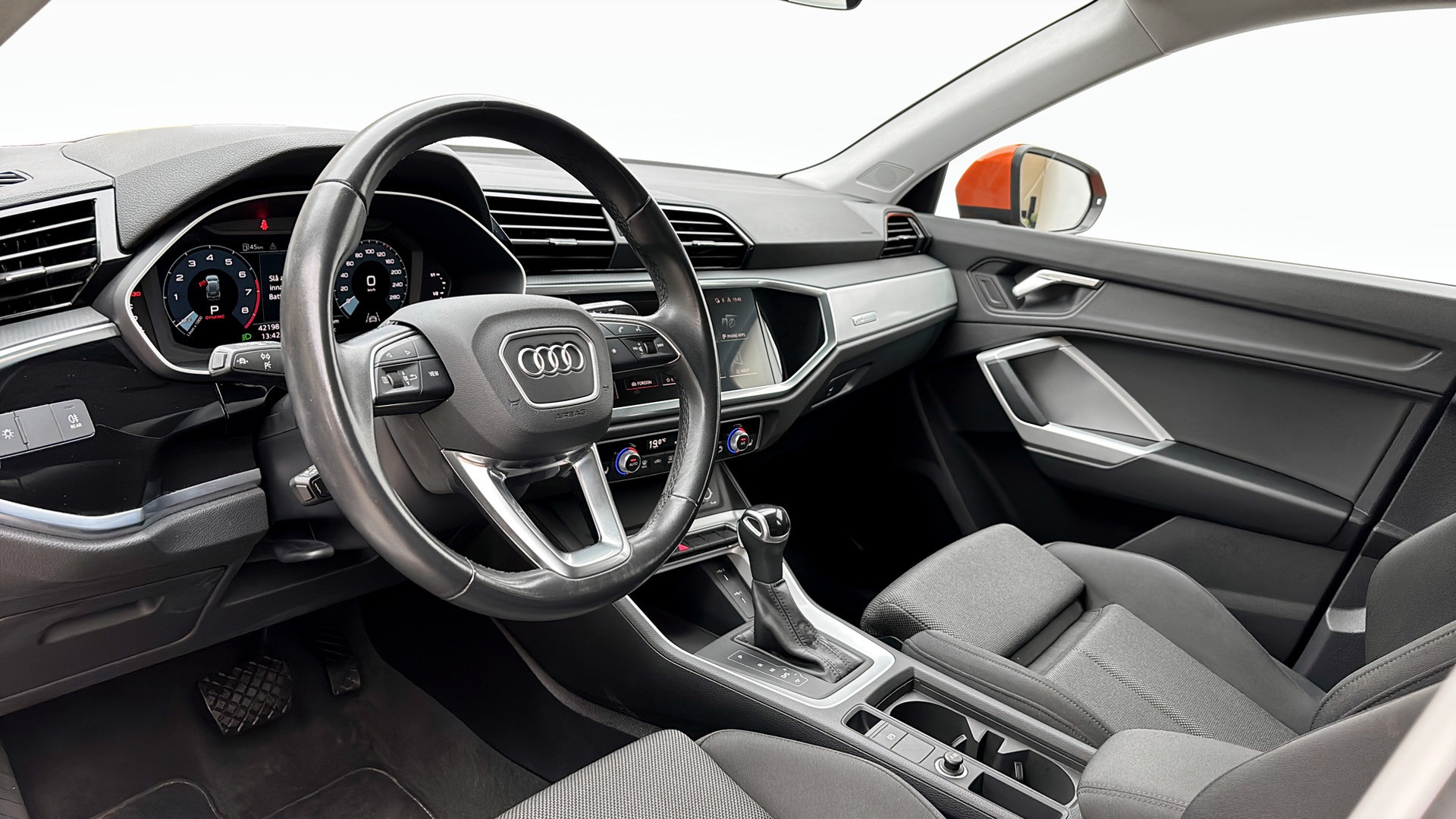 Audi Q3 DNL34D