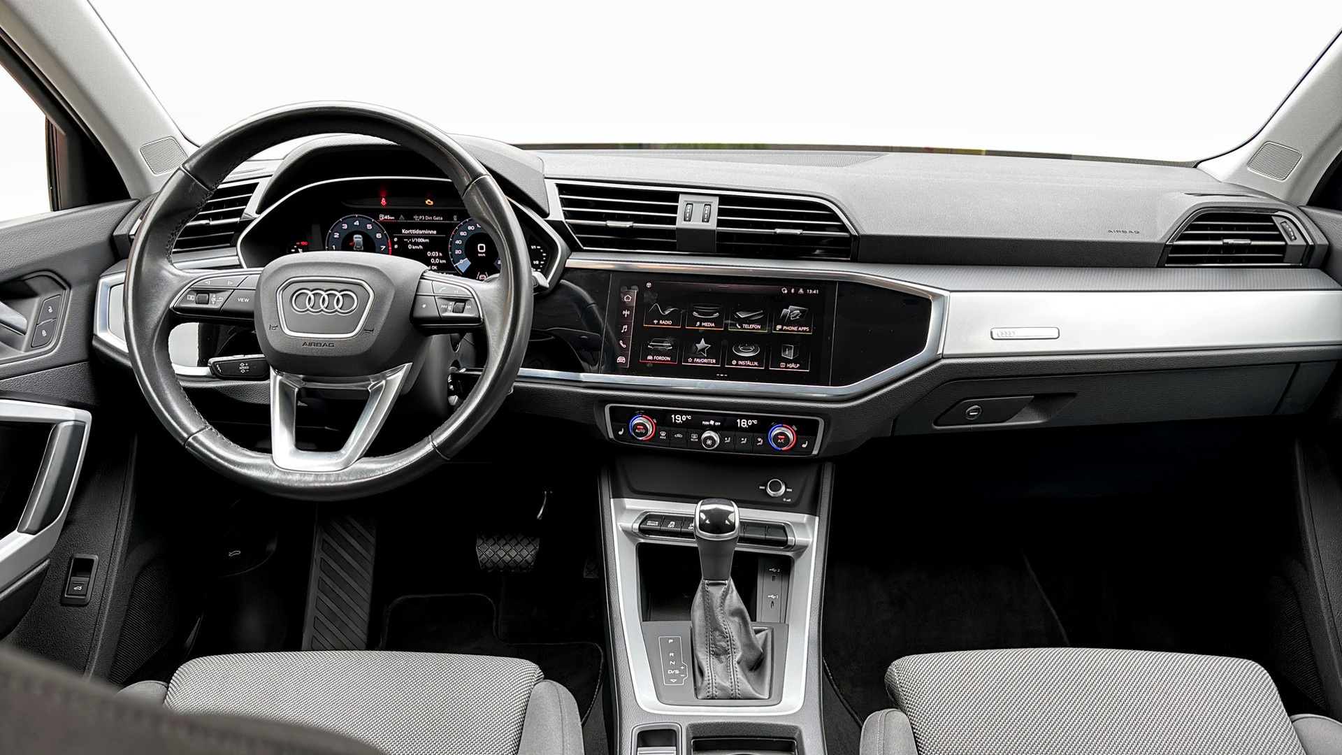 Audi Q3 DNL34D