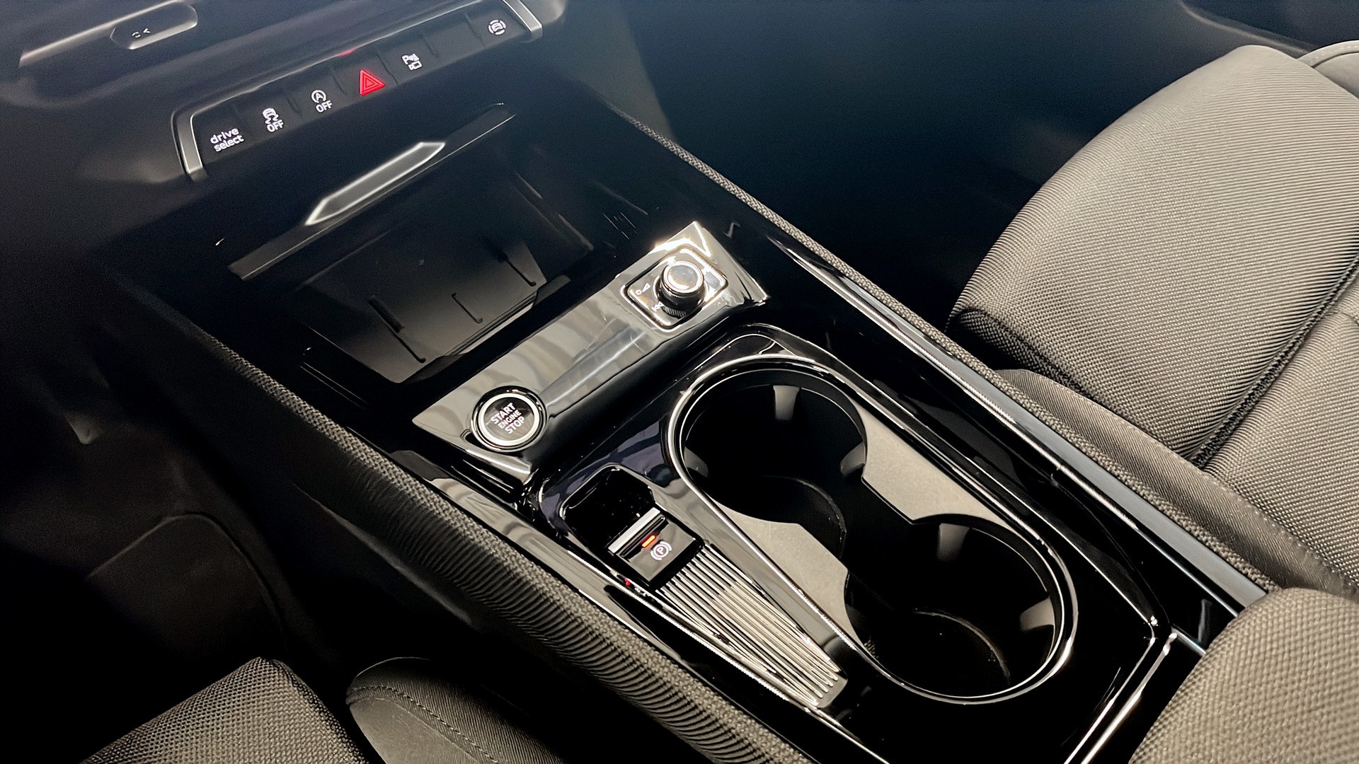 Audi Q3 DNS98B
