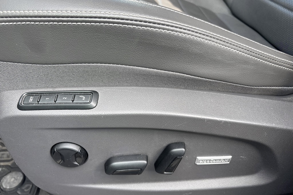 Volkswagen Multivan DPF51J