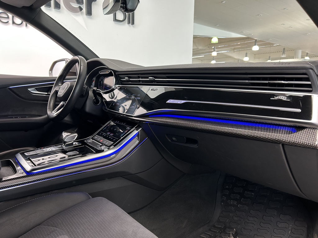 Audi Q8 DPJ00F