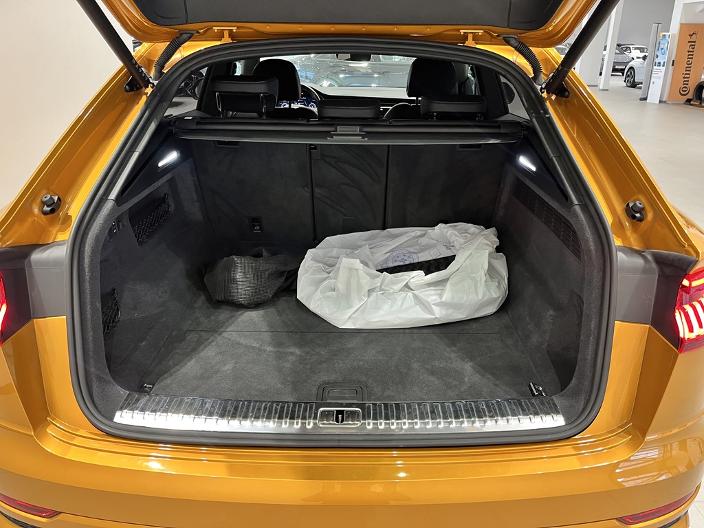 Audi Q8 DPJ00F