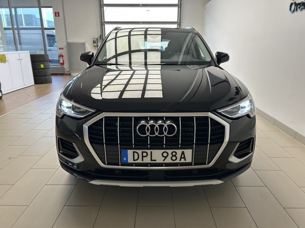 Audi Q3 DPL98A