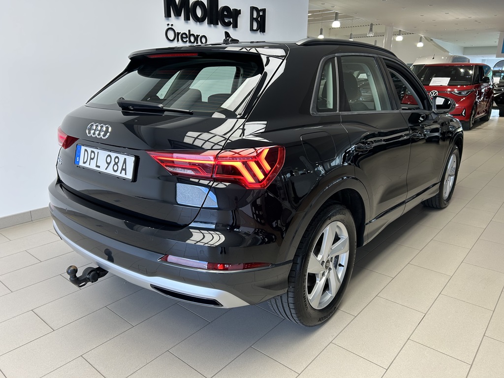 Audi Q3 DPL98A