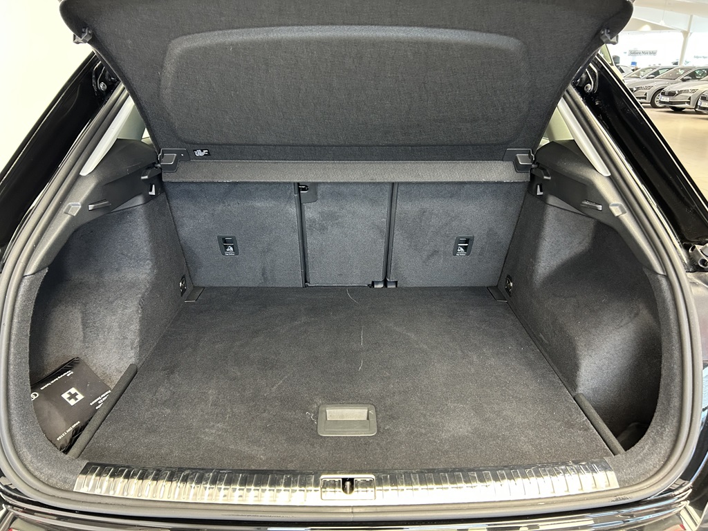 Audi Q3 DPL98A