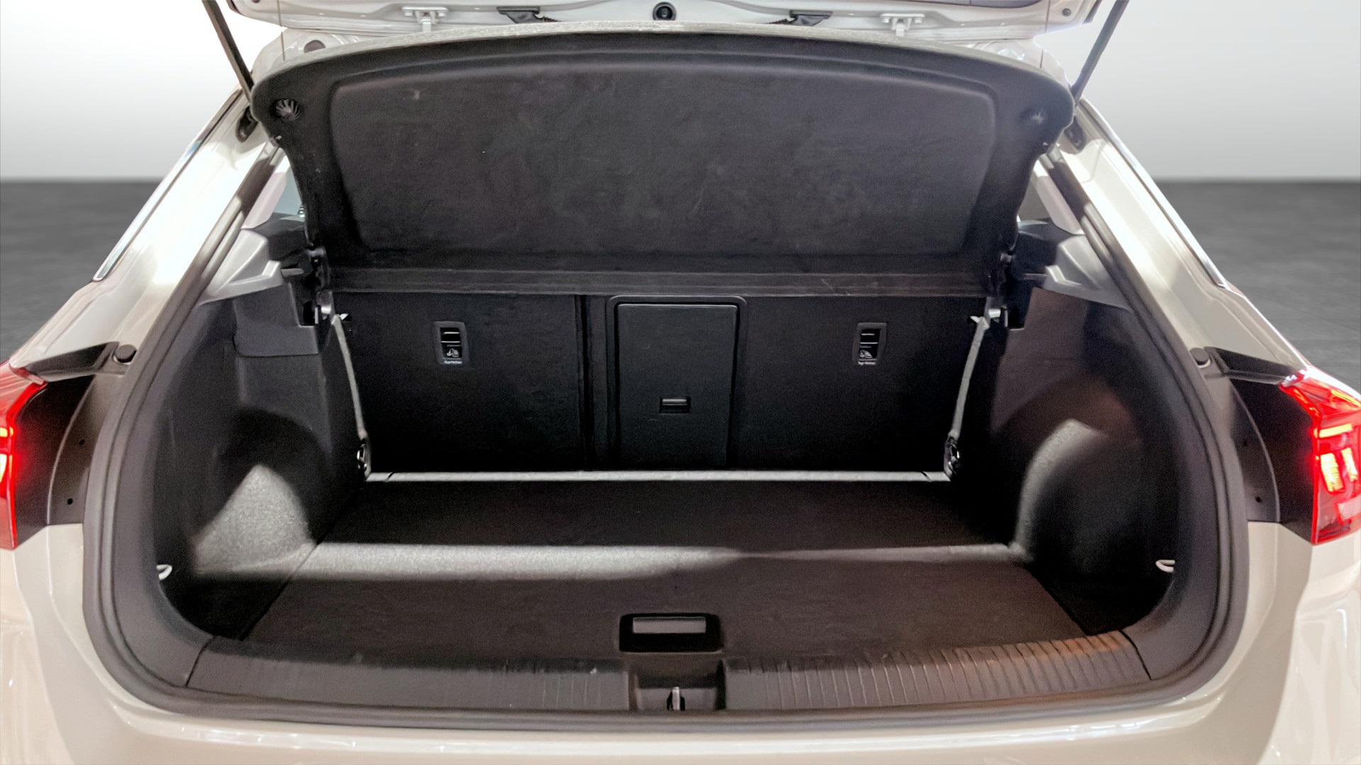 Volkswagen T-Roc DRA24H