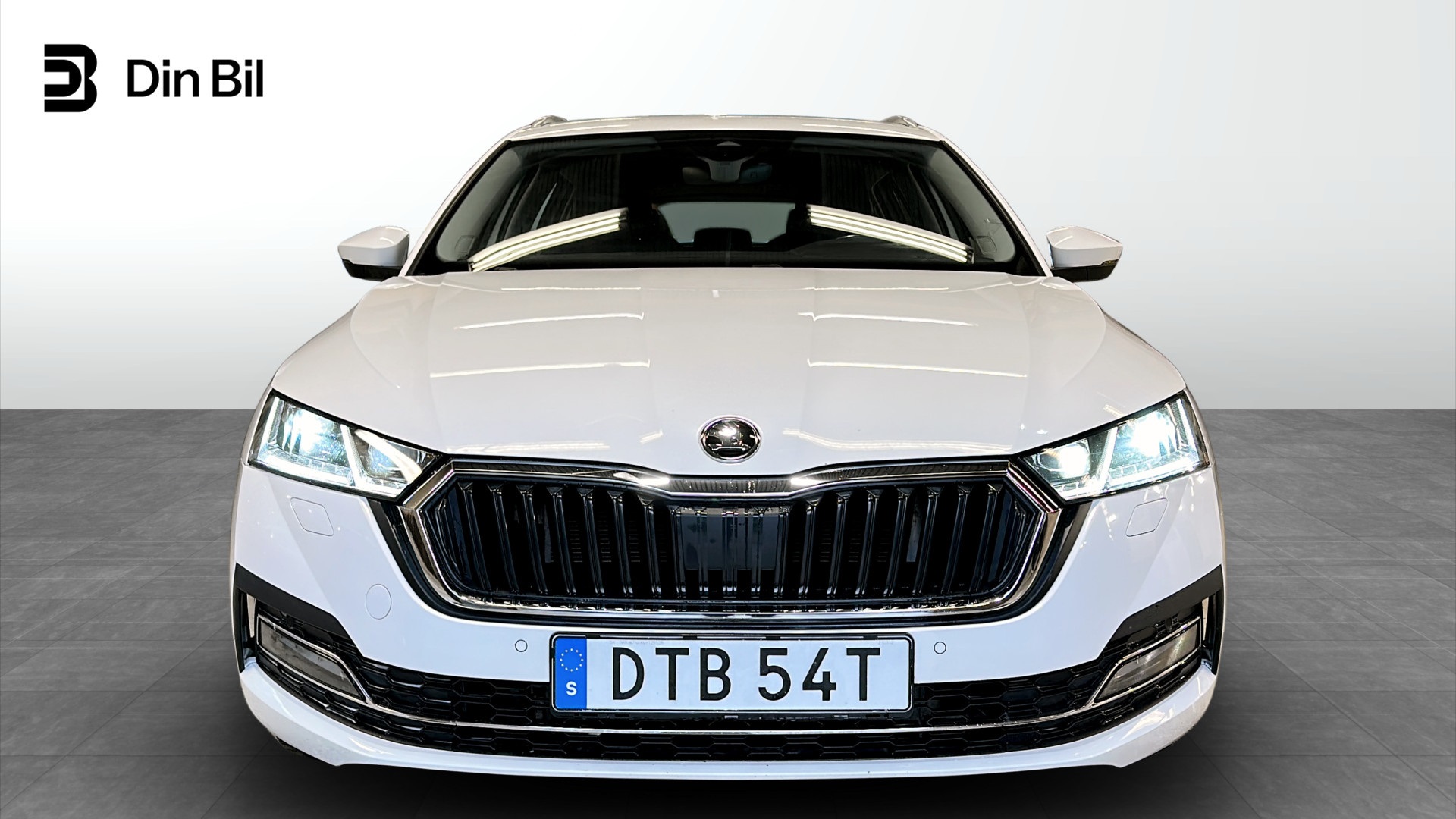 Skoda Octavia DTB54T