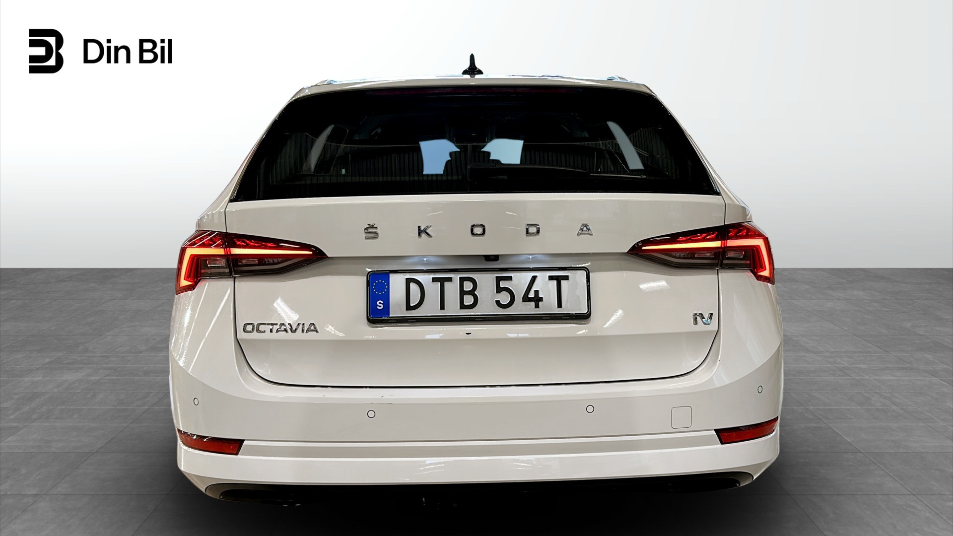 Skoda Octavia DTB54T