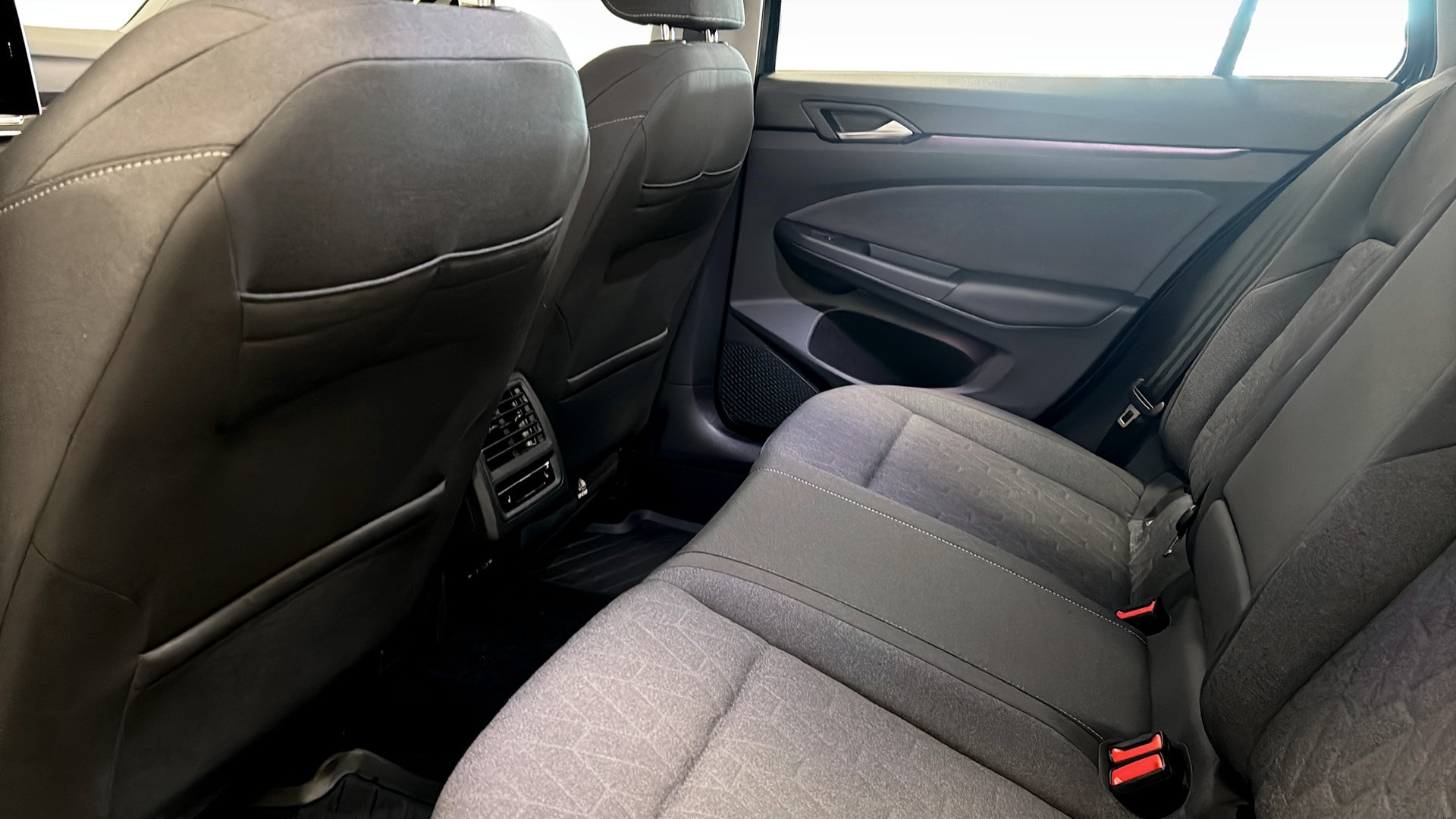 Volkswagen Golf Sportscombi DTH33N