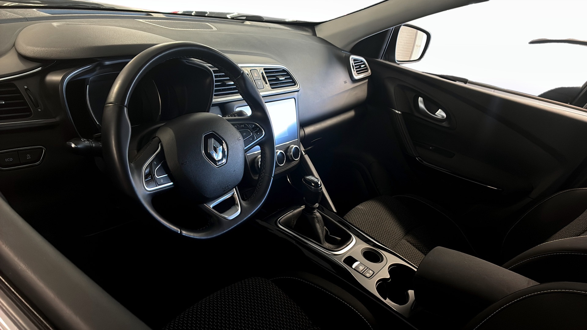 Volkswagen T-Roc DTS33L