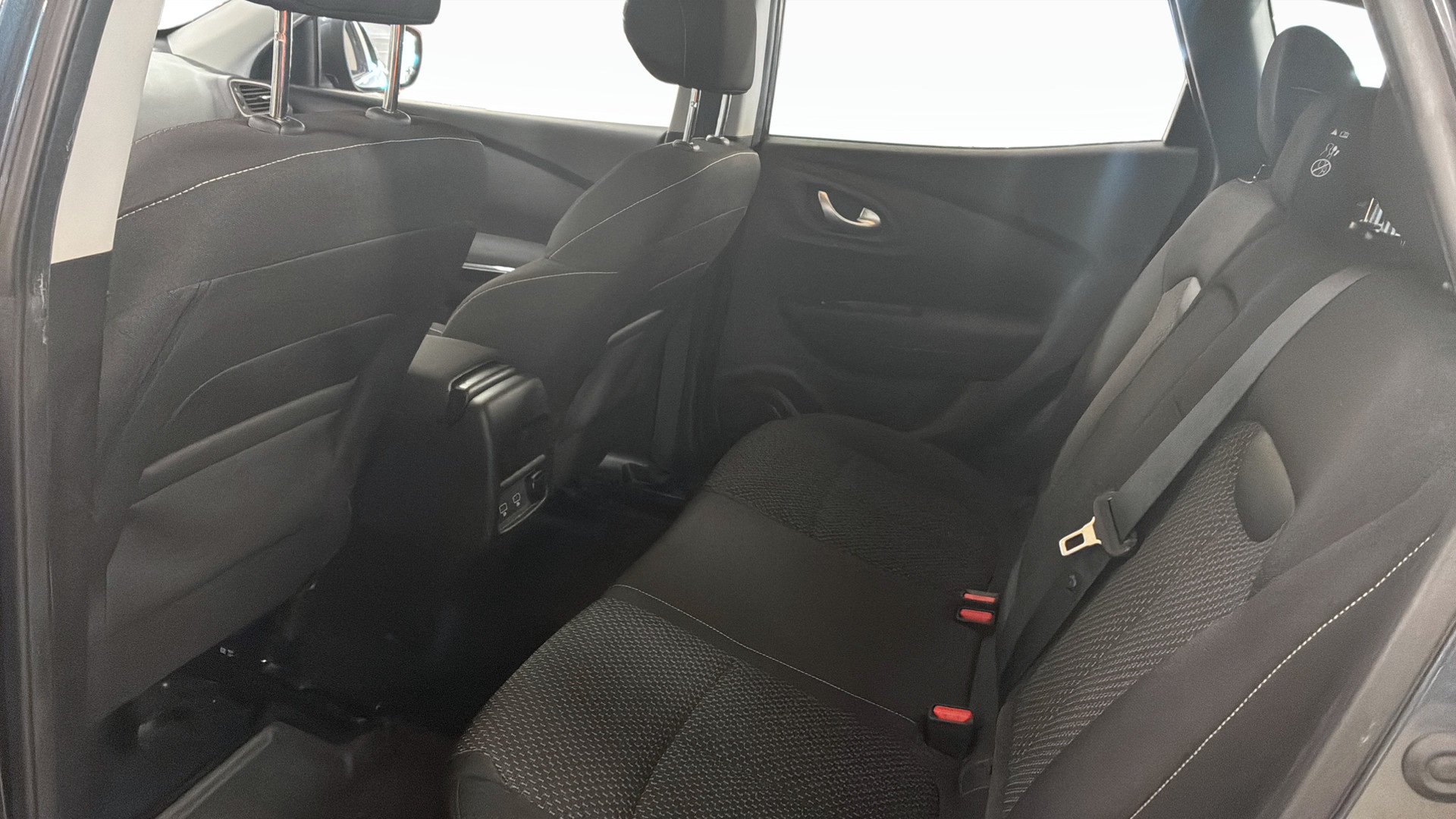Volkswagen T-Roc DTS33L