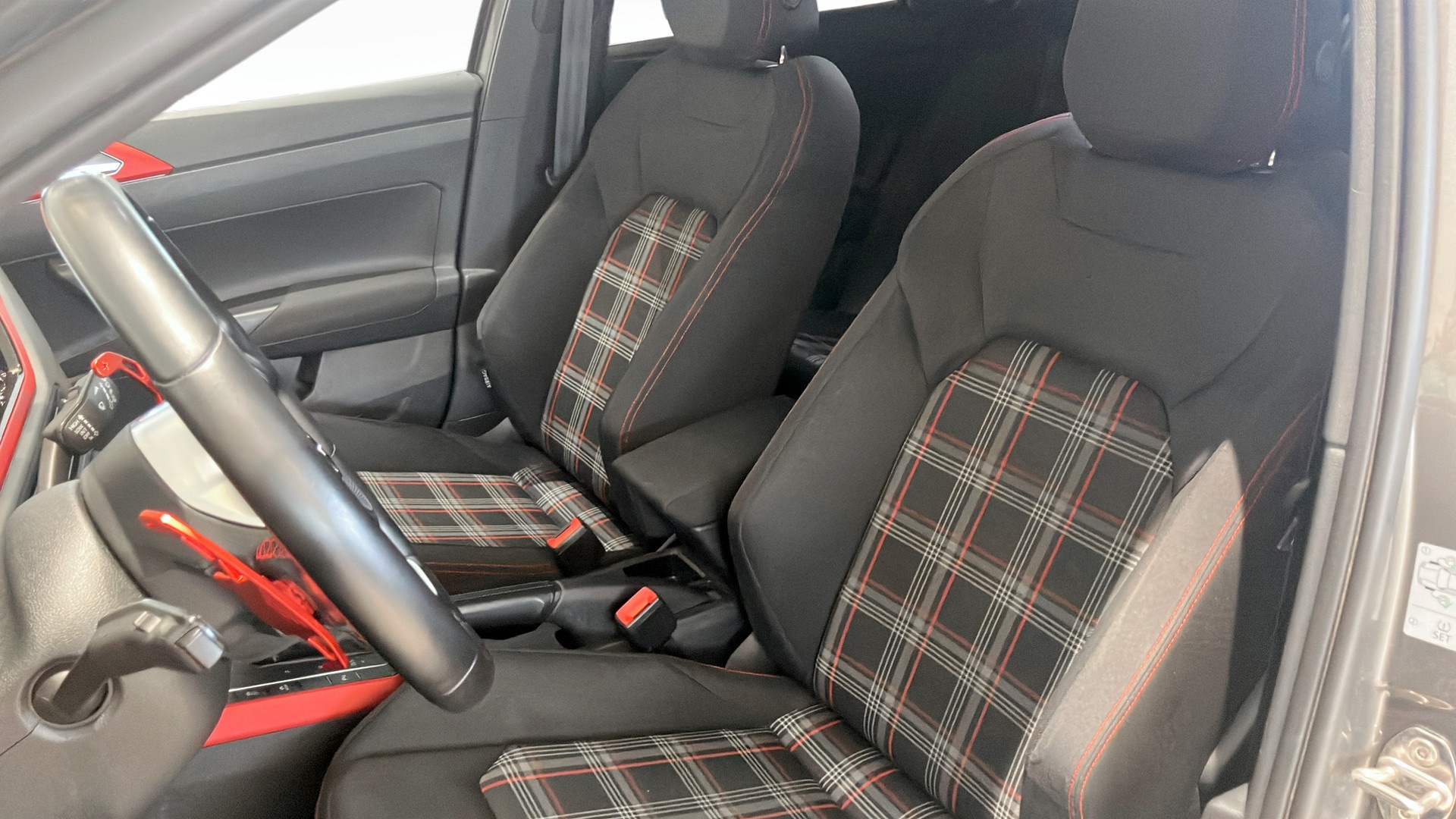 Volkswagen Polo DTW95S