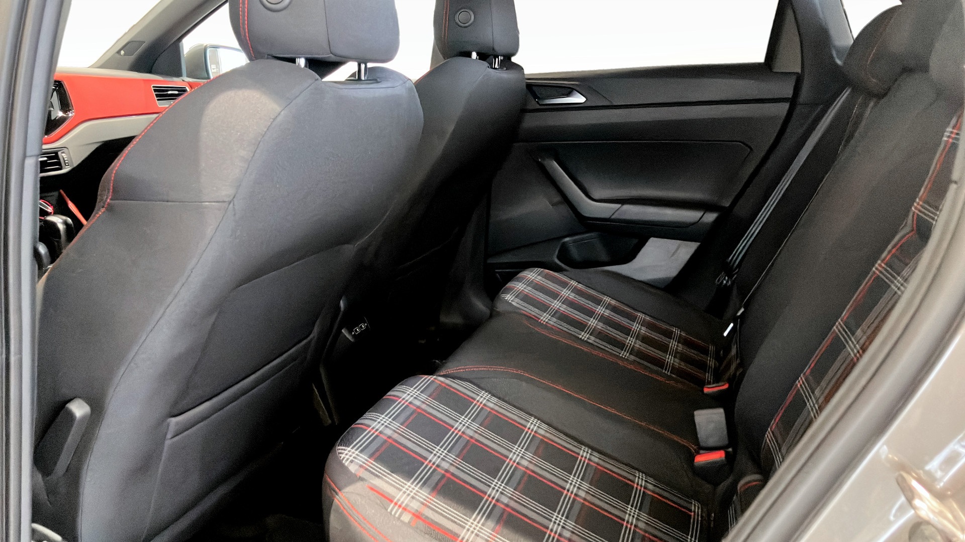 Volkswagen Polo DTW95S