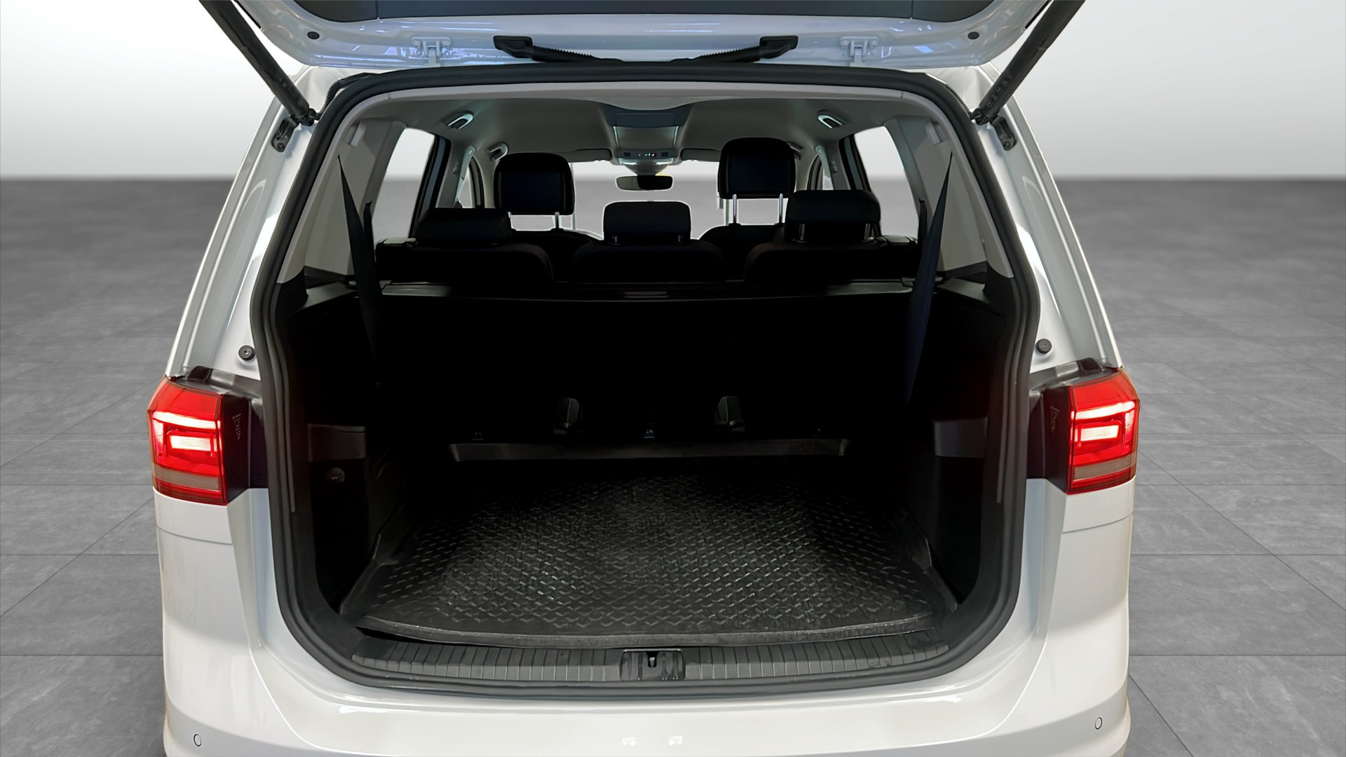 Volkswagen Touran DUF98B