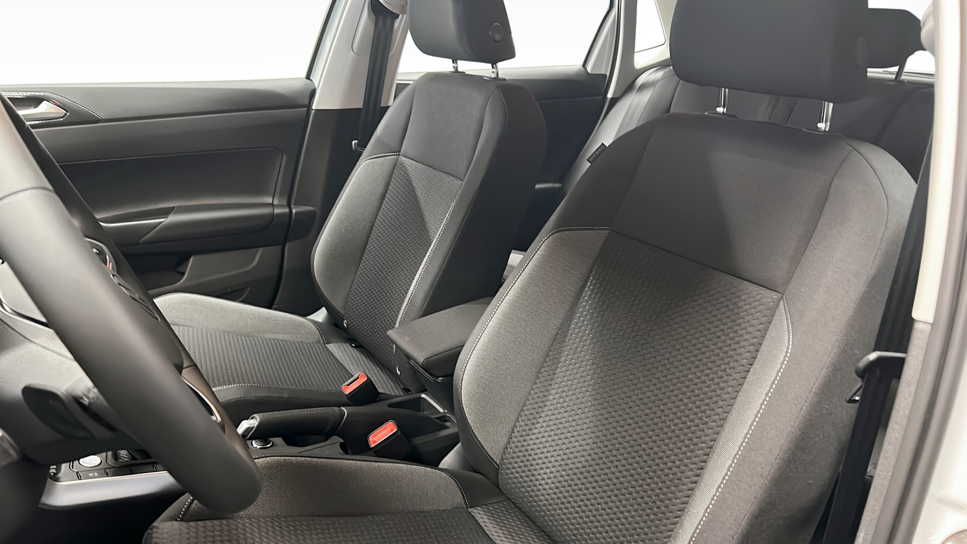 Volkswagen Polo DWL34W