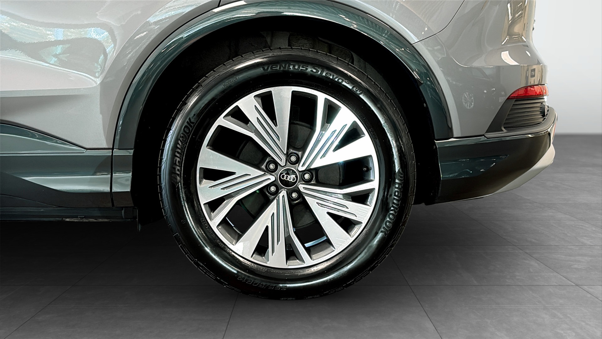Audi Q4 e-tron DWL97X