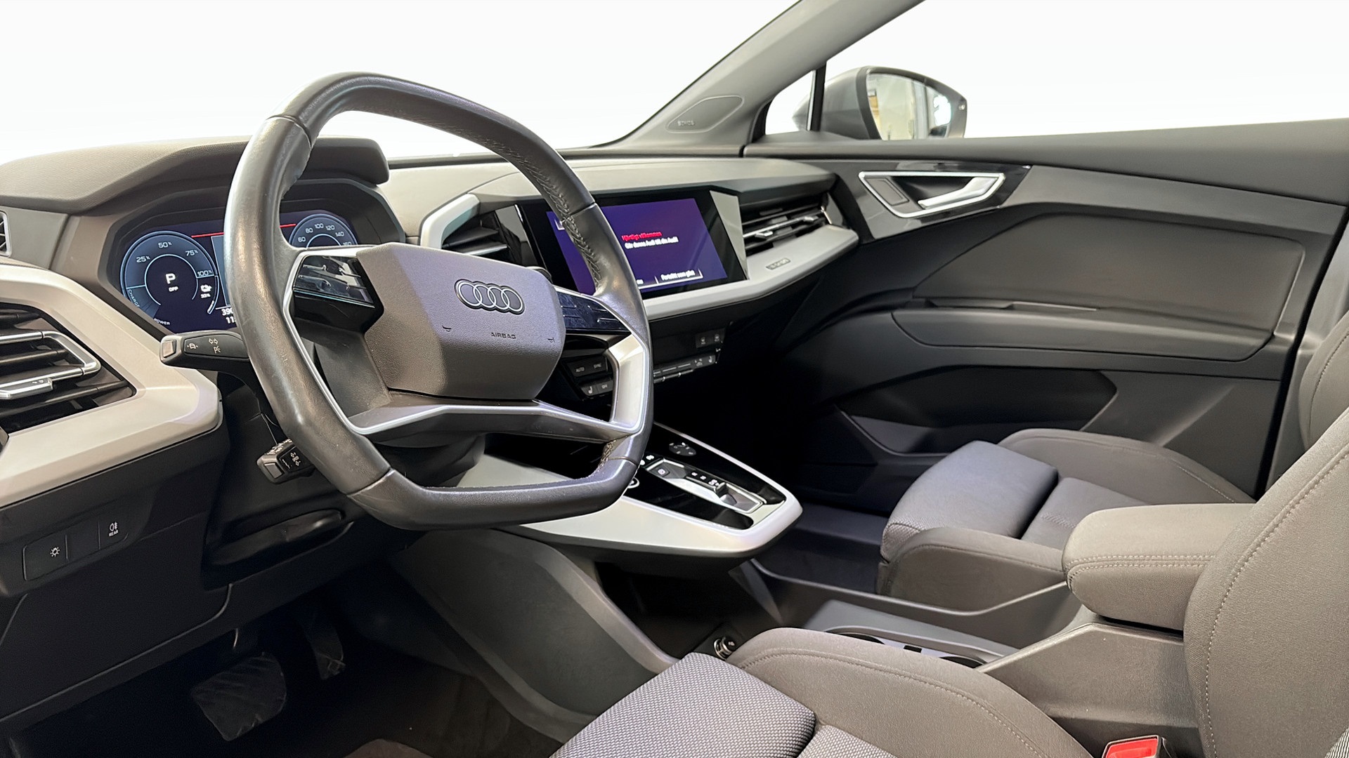 Audi Q4 e-tron DWL97X