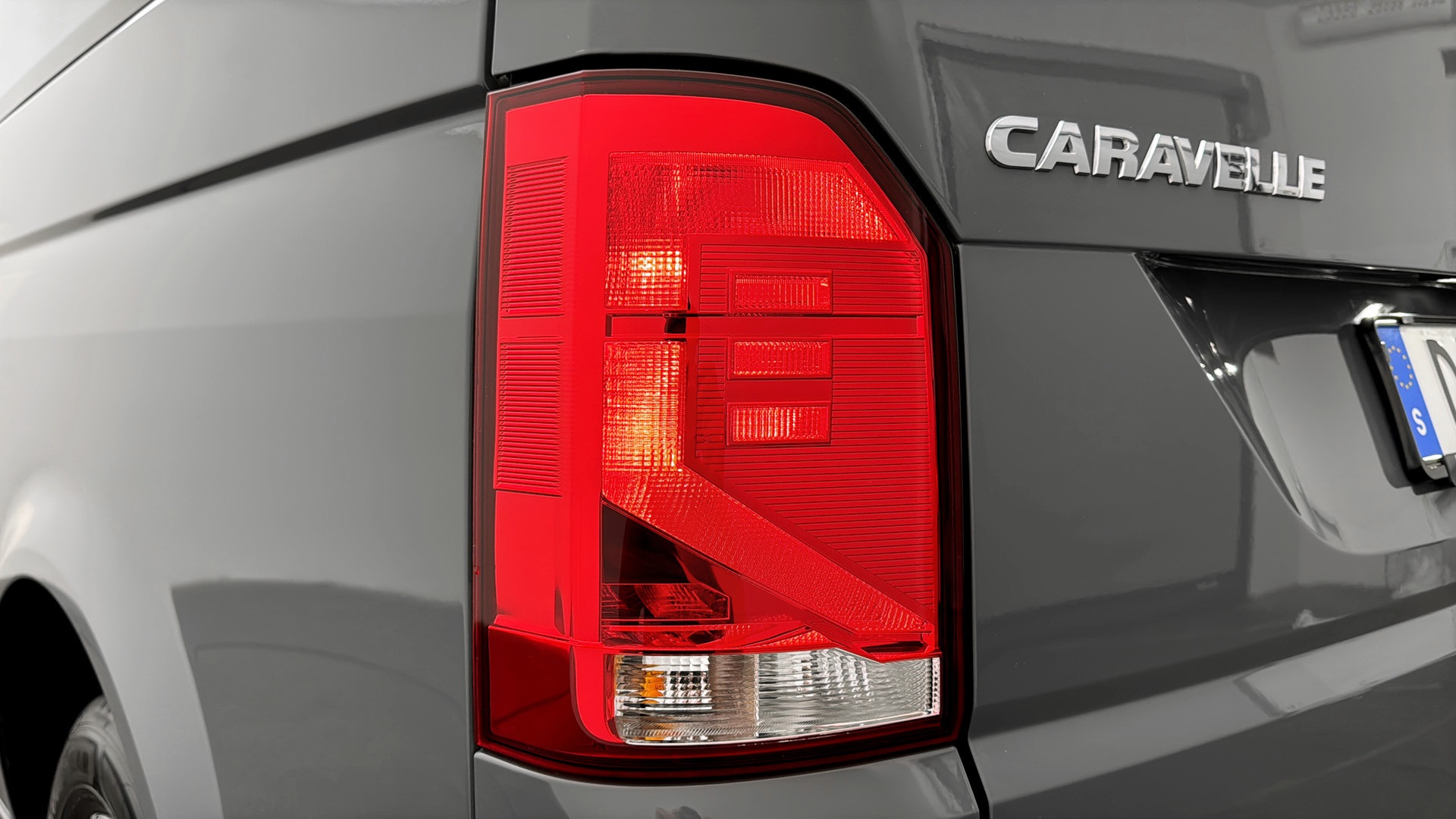 Volkswagen T6 Transporter DXK33K