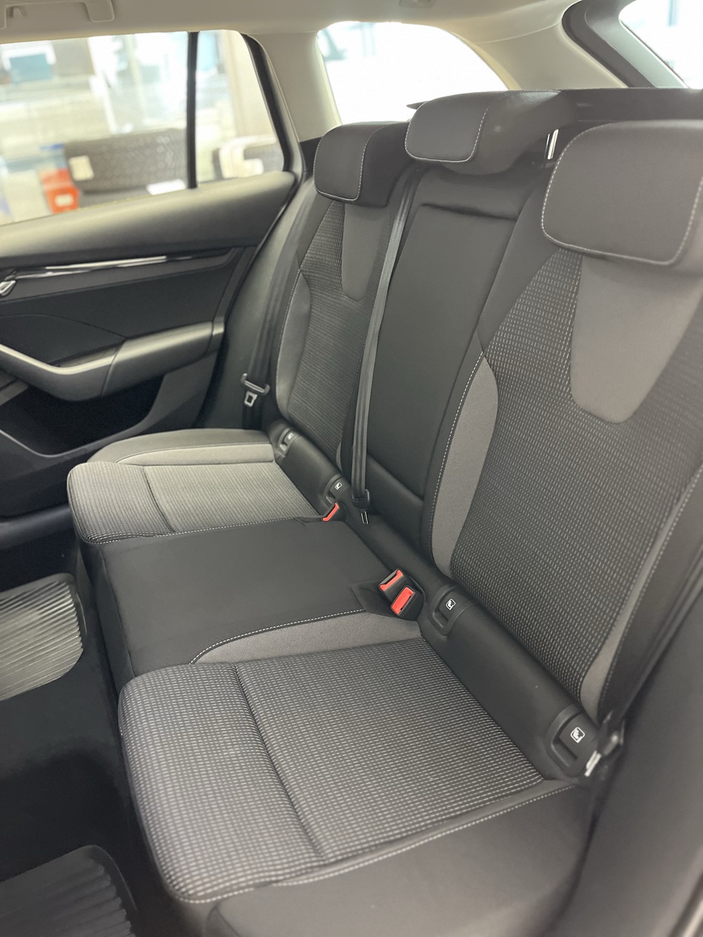 Skoda Octavia Combi DXR01G