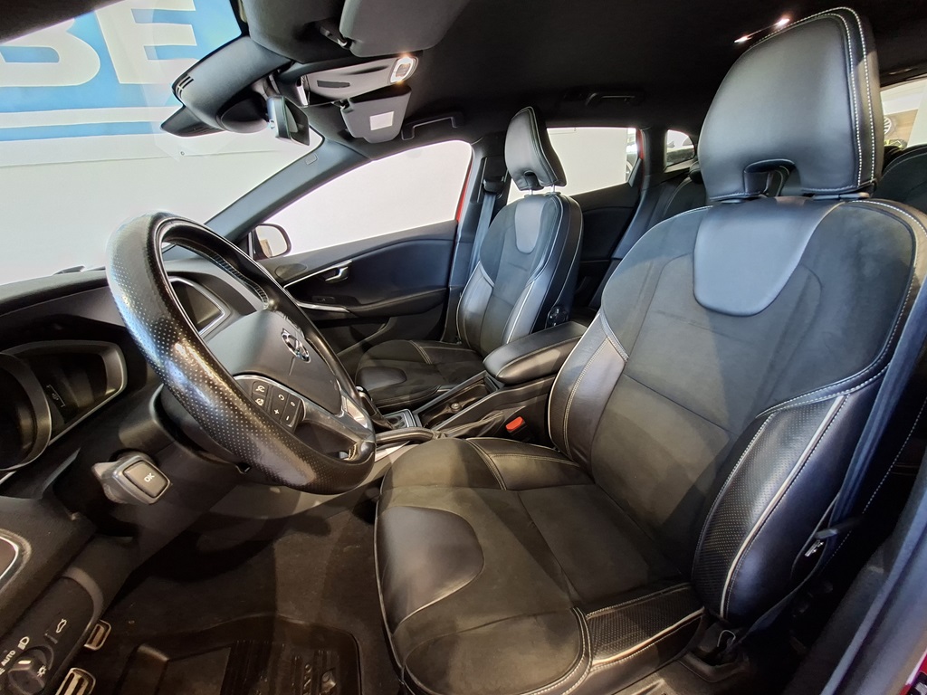 Volvo V40 DXY290
