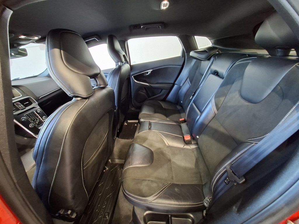 Volvo V40 DXY290