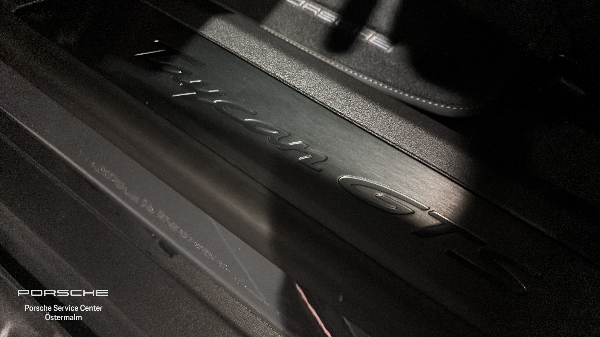 Porsche Taycan DYL50M