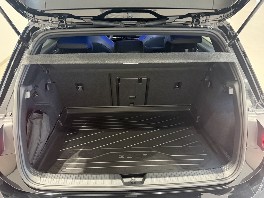 Volkswagen Golf DYL97Z