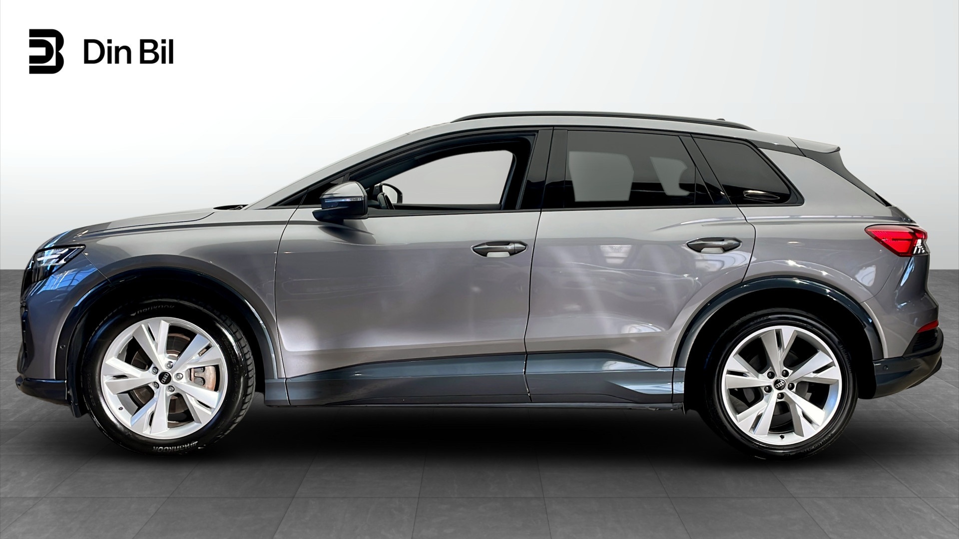 Audi Q4 e-tron DYM97E