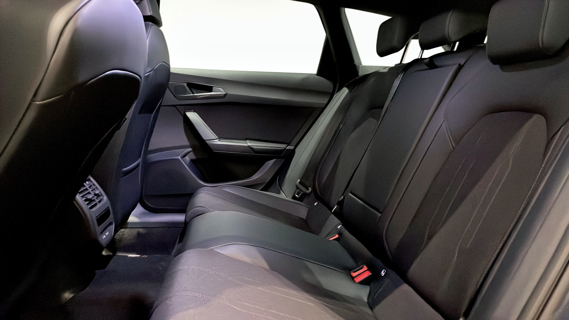 CUPRA Leon Sportstourer DYU13E