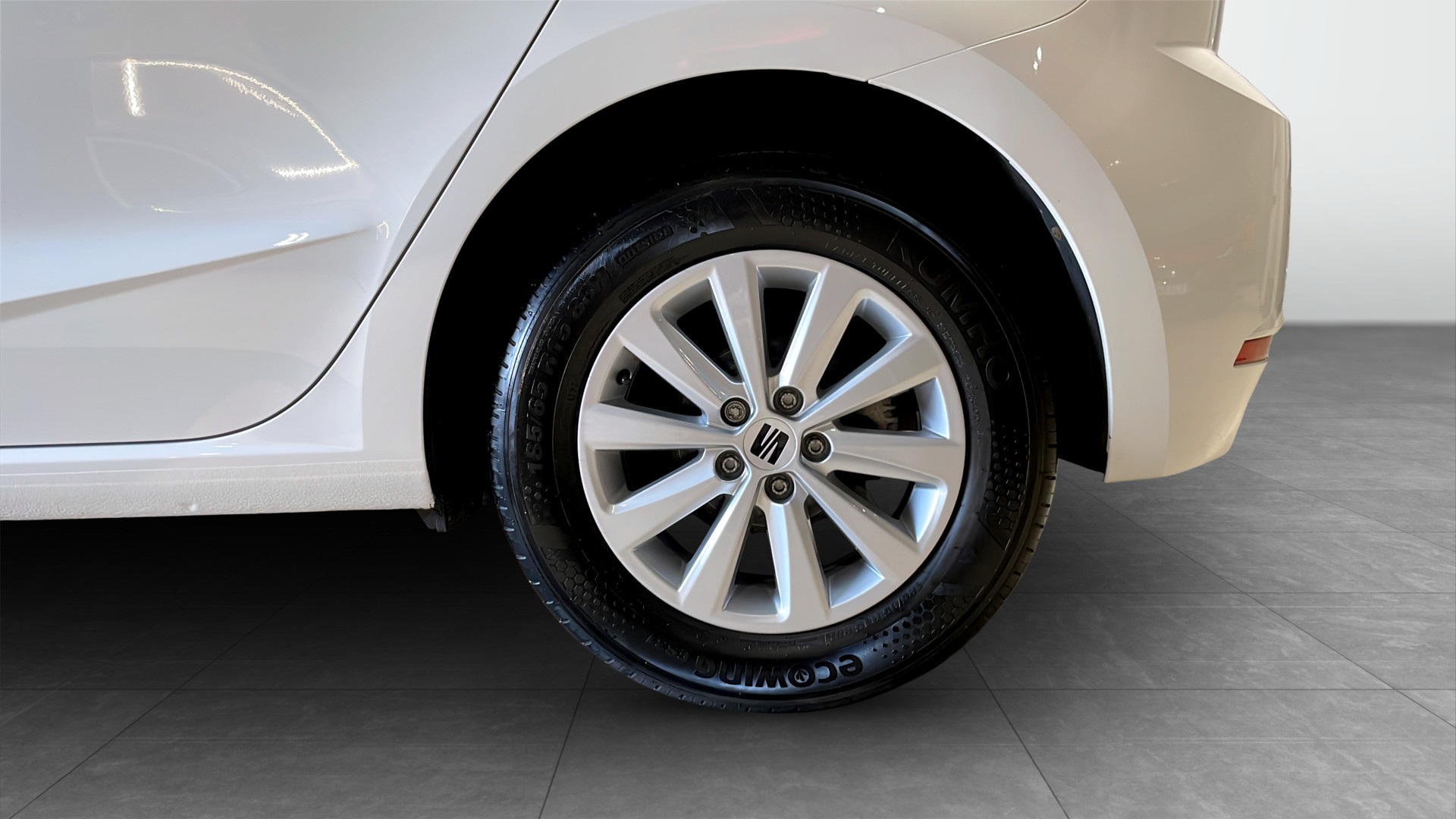 SEAT Ibiza EAO276