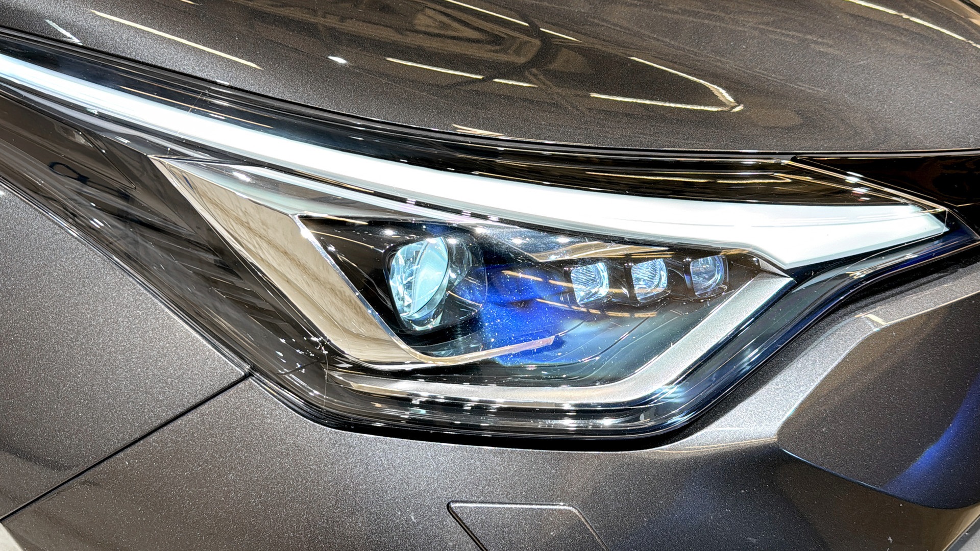 Toyota C-HR EAR65H