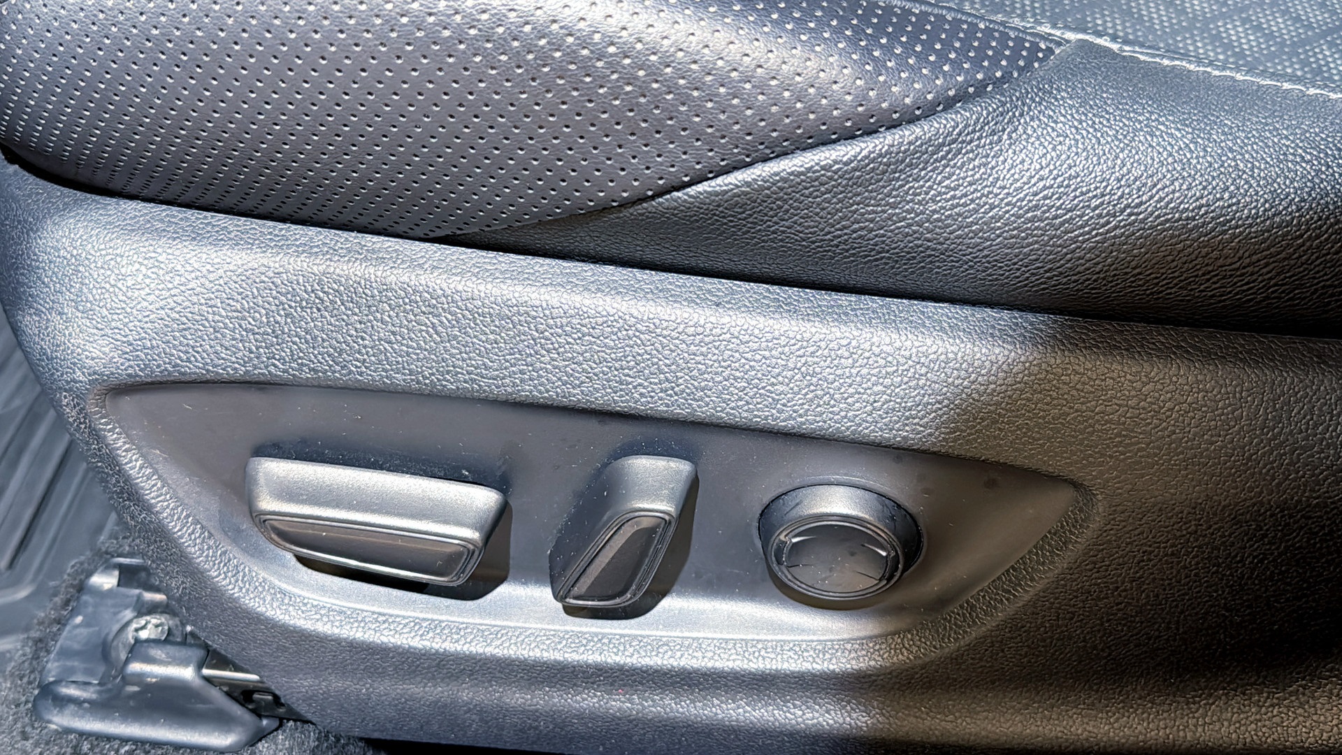 Toyota C-HR EAR65H