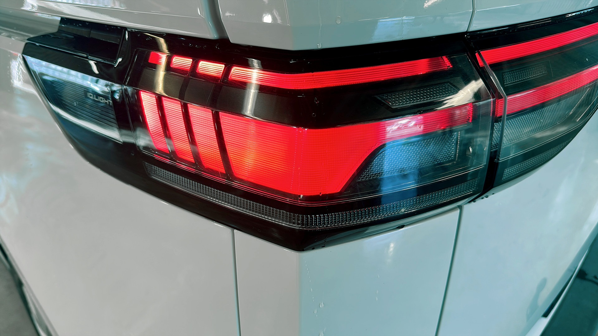 Volkswagen ID. Buzz Cargo EAW00U