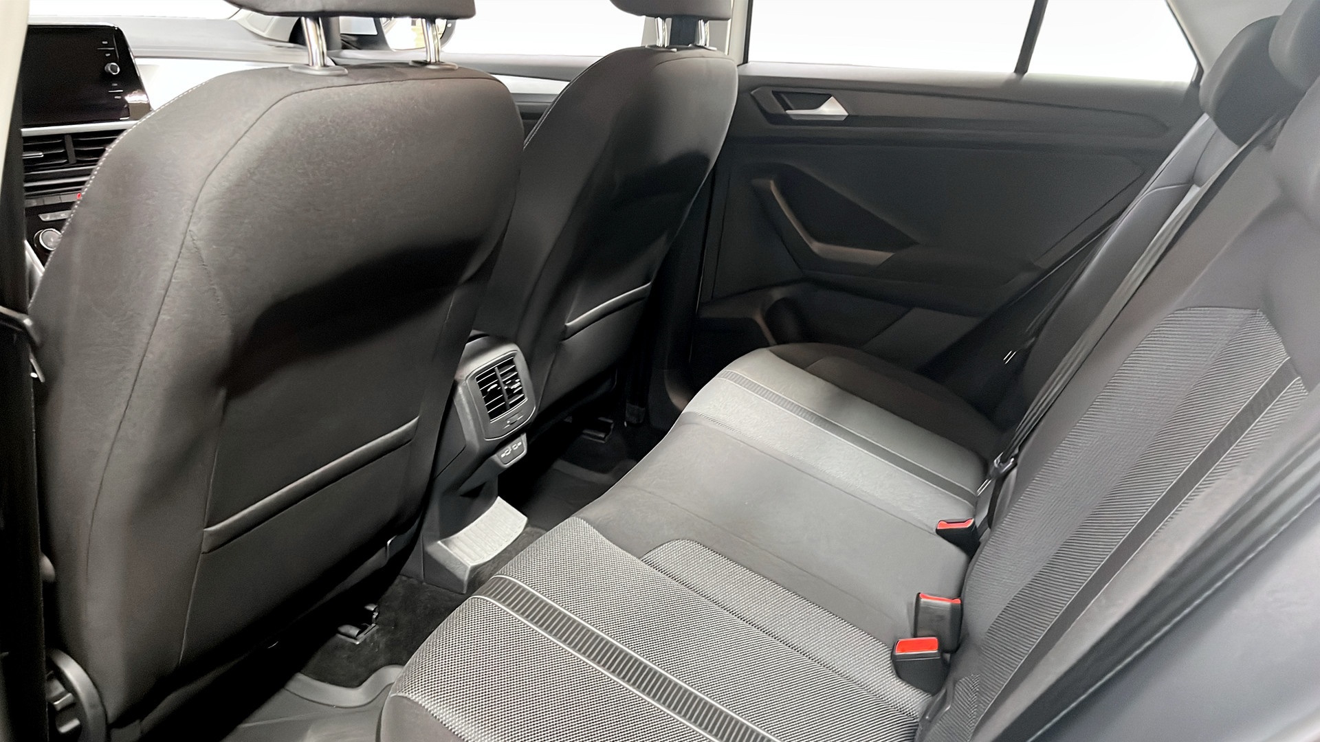 Volkswagen T-Roc EBC617