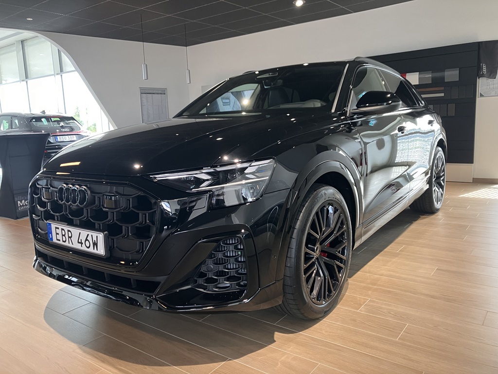 Audi Q8 EBR46W