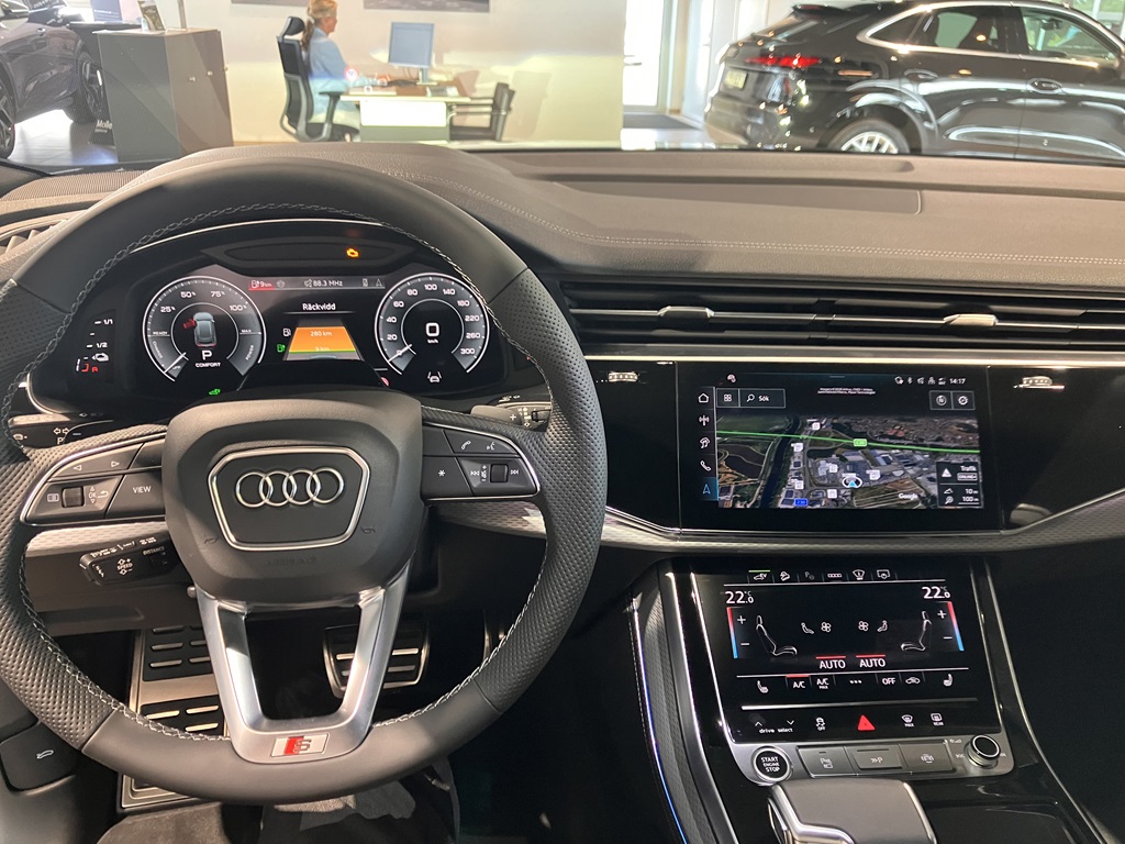 Audi Q8 EBR46W