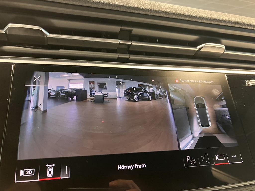 Audi Q8 EBR46W