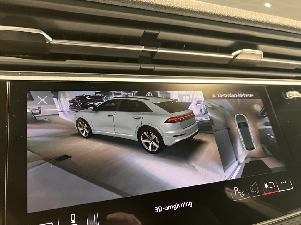 Audi Q8 EBR46W