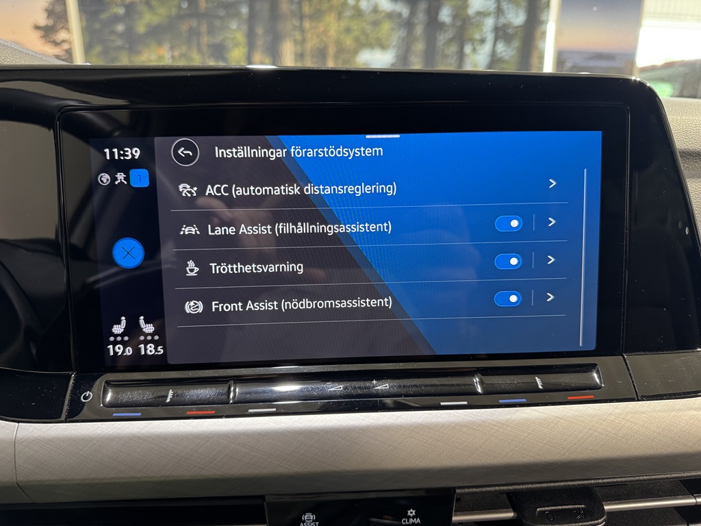 Volkswagen Golf EBW077