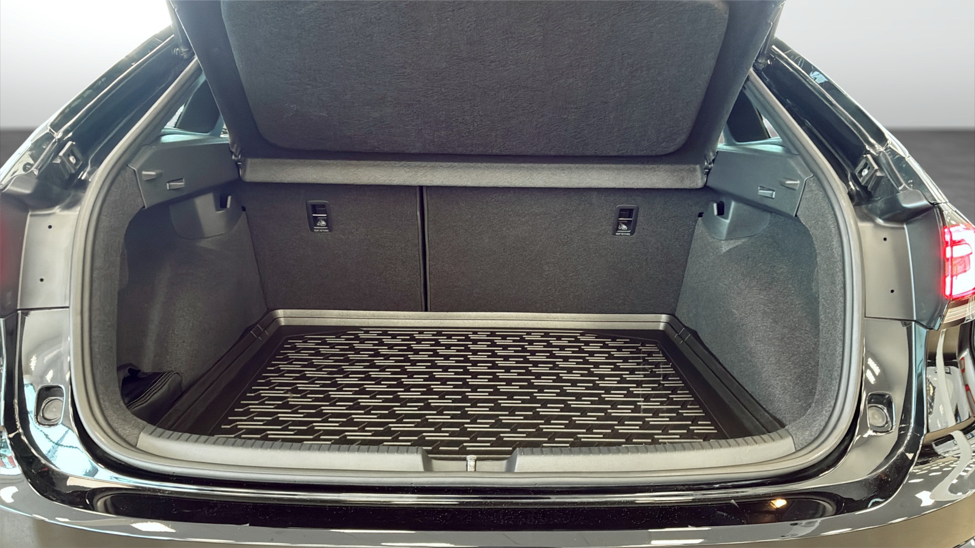 Volkswagen Taigo EDC98P