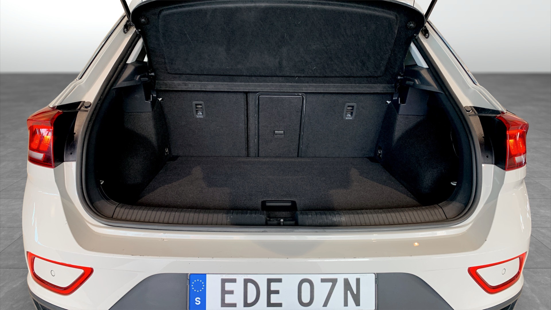Volkswagen T-Roc EDE07N