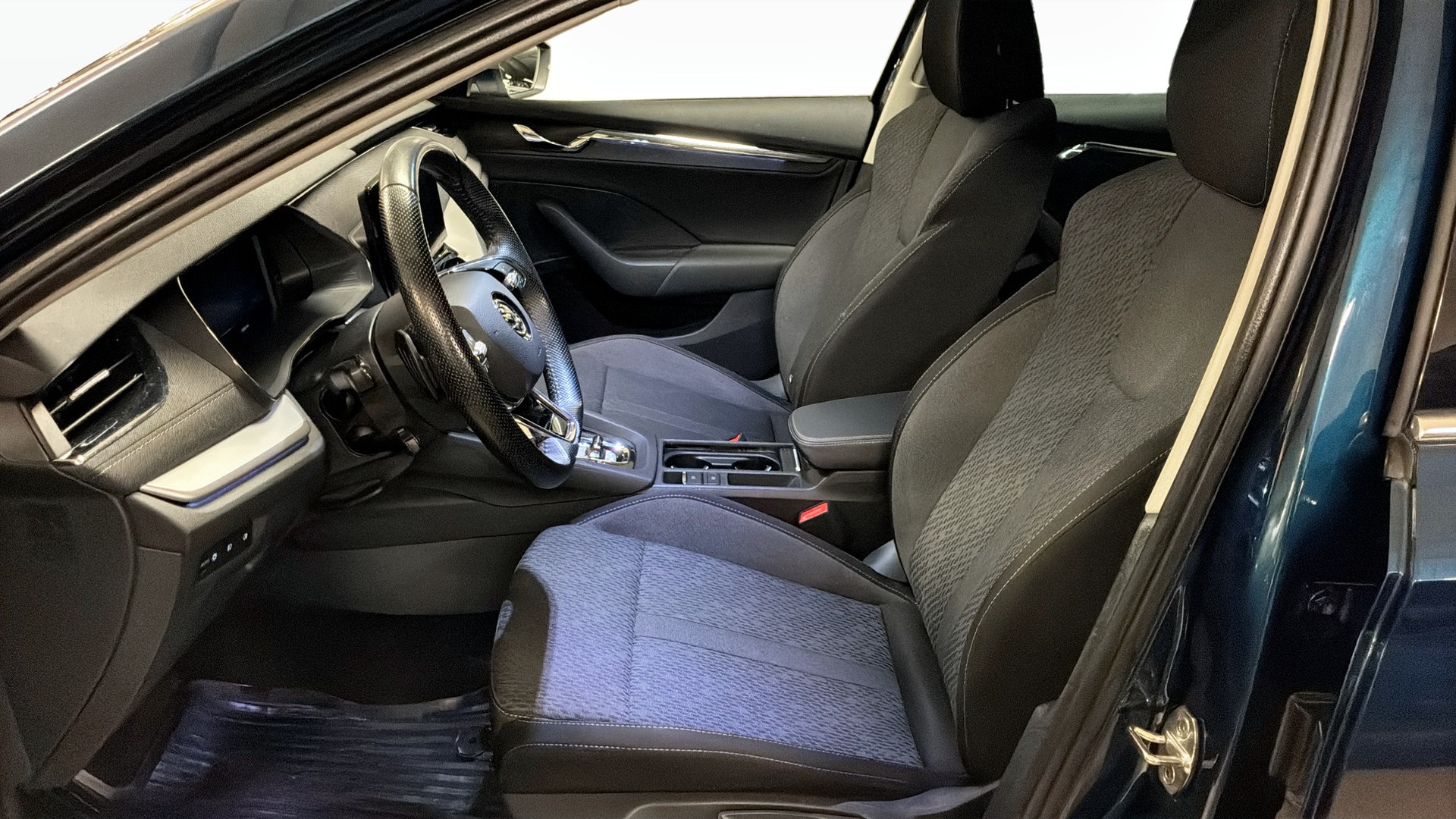 Skoda Octavia Combi EDP07K