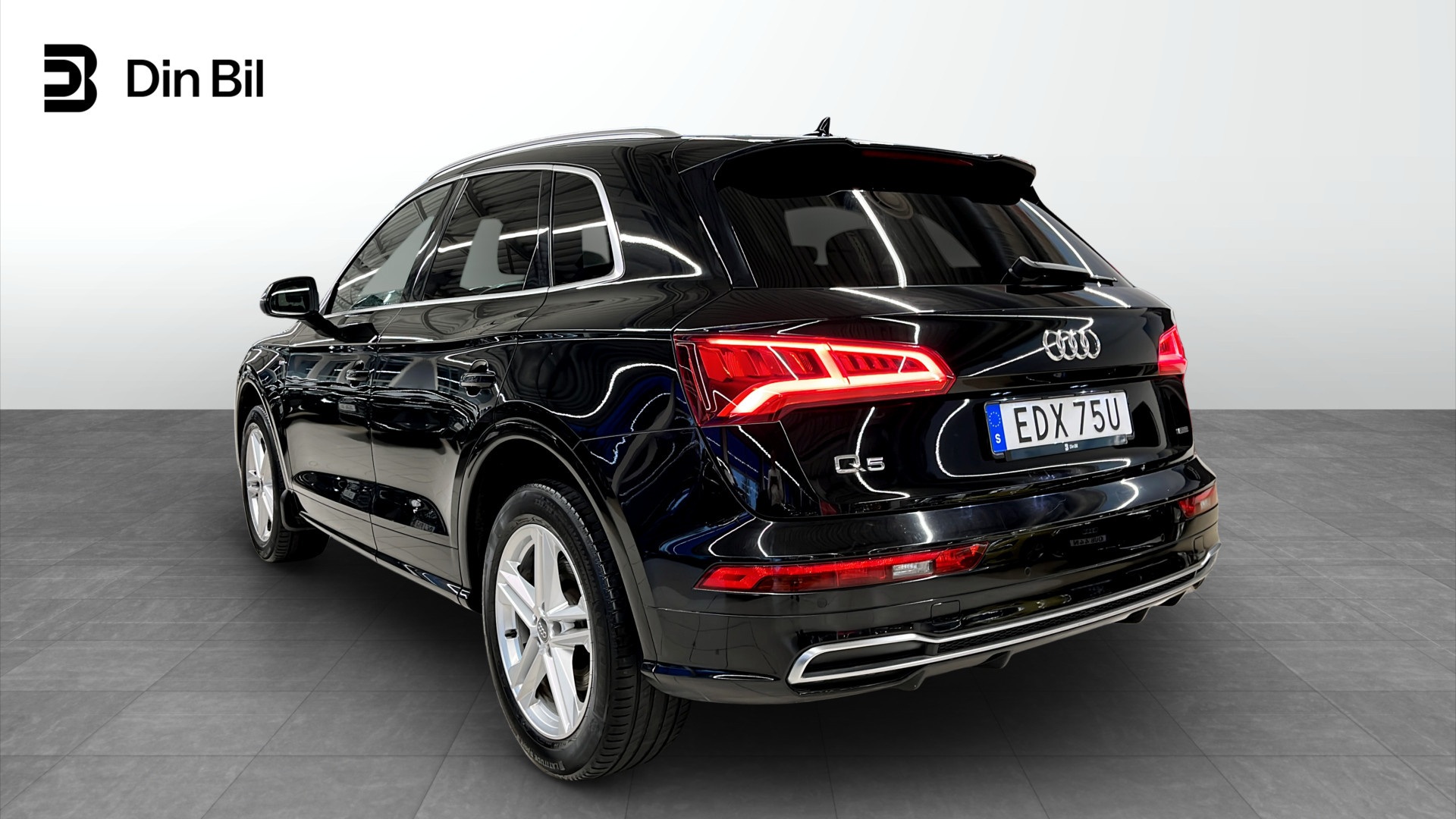 Audi Q5 EDX75U