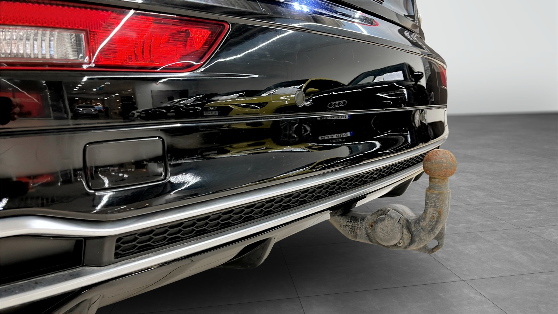 Audi Q5 EDX75U