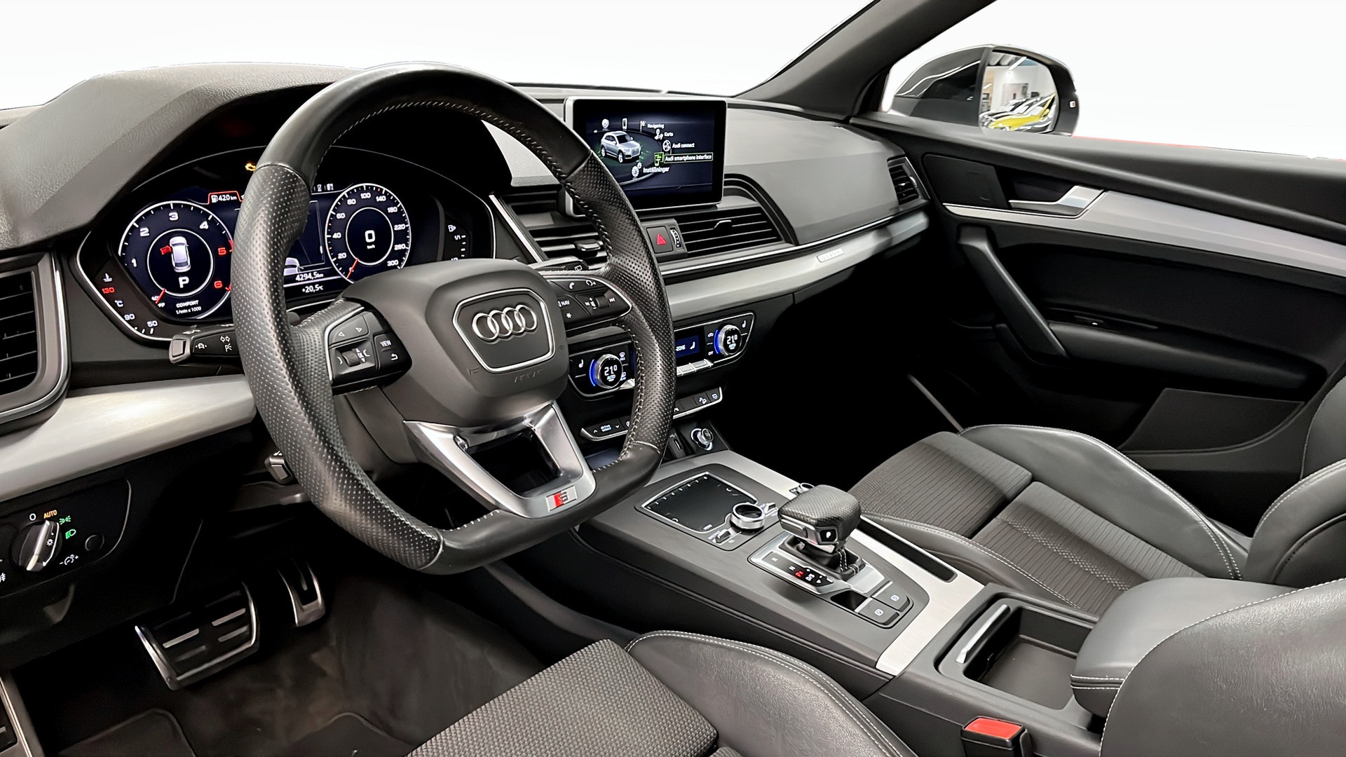 Audi Q5 EDX75U