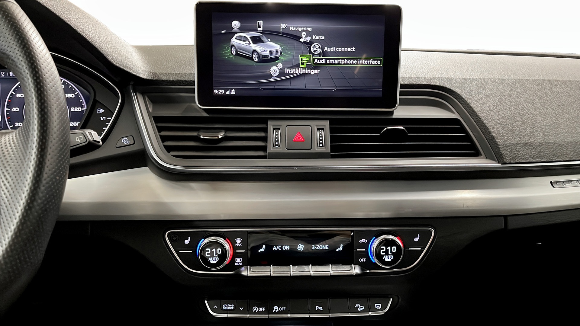 Audi Q5 EDX75U